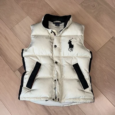 Colete acolchoado Ralph Lauren marfim Big Pony feminino médio - Imagem 1 de 4