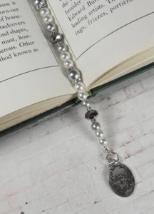 Choose Joy Angel Beaded Thong Bookmark Glass Pearl Crystal Handmade Grey New - Picture 1 of 5