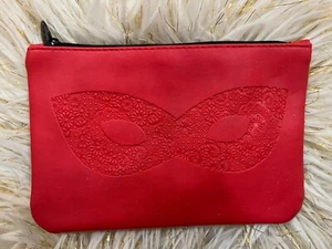 Ipsy Glam Bag Red Mask Masquerade Cosmetic Makeup Pouch October 2018 Black ~5x7" - Picture 1 of 6