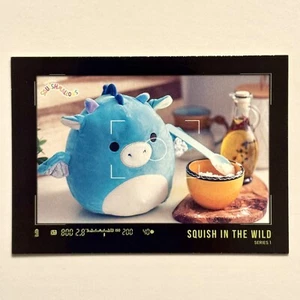 Squishmallows ~ Drago Tatiana ~ Serie 1 ~ Trading Card ~ Squish In the Wild - Foto 1 di 2