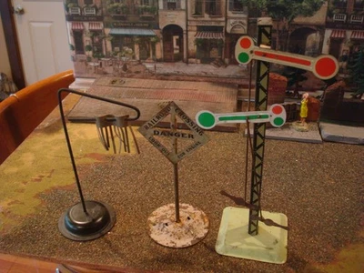 O / O27 Marx Tin Metal SIGNAL & CAT TAIL Trackside Sign LIONEL Train Railroad RR - Image 1 of 4