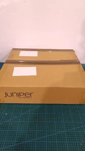 JUNIPER - EX4100-F-48P 48-port 10/100/1000BASE-T PoE+ Switch_7.6_6 - Afbeelding 1 van 10