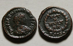 Rare genuine ancient Roman coin Valentinian II 383AD Laurel wreath Siscia patina - Picture 1 of 4