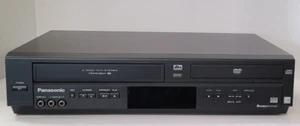 Panasonic PV-D4744 DVD VCR Kombi HiFi Stereo VHS - OHNE FERNBEDIENUNG - getestet - Bild 1 von 8