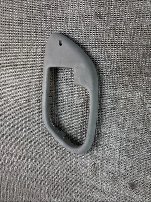 manija de puerta interior bisel embellecedor chevrolet k2500 1999  Foto 1 de 4