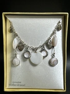 Mother of Pearl Silver Tone Necklace Earrings Set Vintage - Picture 1 of 18