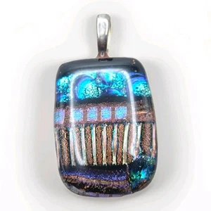 Atemberaubende dichroitische Kunst Glas Anhänger blau grün lila Aurora 1,75" 11g Handwerker - Bild 1 von 9