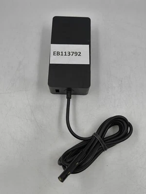 Microsoft 1798 Netzteil - Funktioniert, Geringe Nutzung - Bild 1 von 4