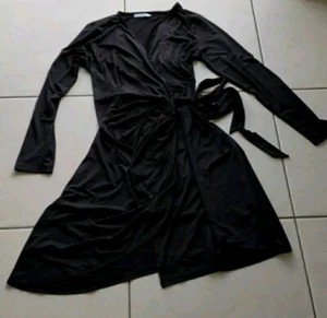 Women Comfortable Swimwear Casual Beach Wear Dress Cover Long Up Black Sz L NWT - Picture 1 of 4