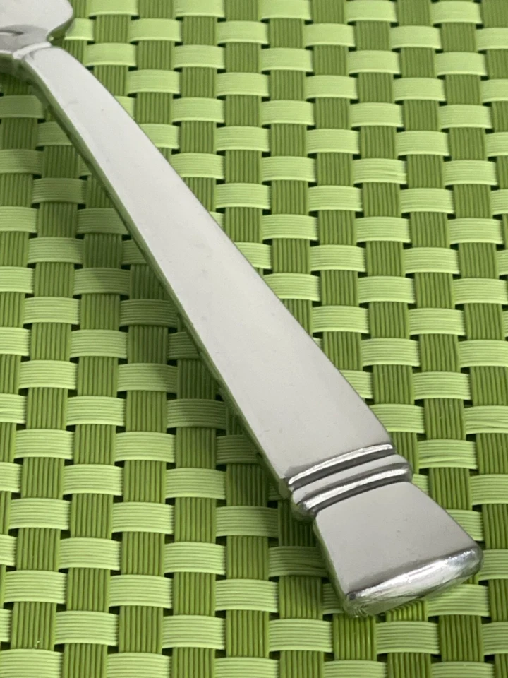 Cubiertos brillantes Wedgwood CABUJÓN acero inoxidable Vera Wang 18/10 SMART CHOICE B23WU Foto 1 de 1