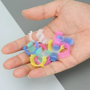 50x Sewing Machine Bobbin Clips Stops Unwinding Thread - Clip Standard Bobbins - Picture 1 of 12