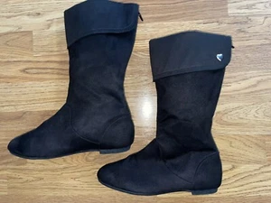 American Eagle Boots Youth Size 5.5 Black Suede Silver Heart - Picture 1 of 9