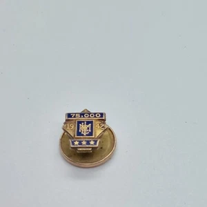 1942 10k GF Metropolitan Met Life Insurance Co. 75,000 Service Award Pin - Picture 1 of 3