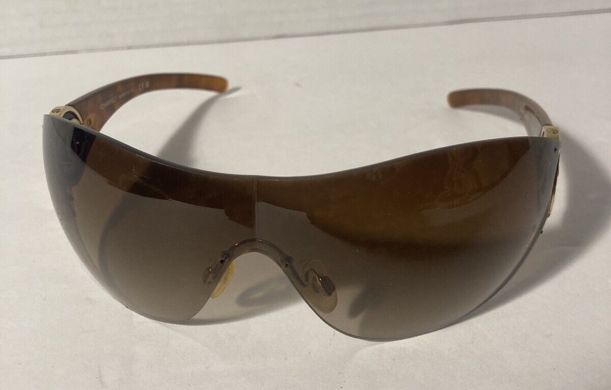 CHANEL Plastic Frame Sunglasses for Women with Vintage for CHANEL Plastic Frame Sunglasses for Women with Vintage for