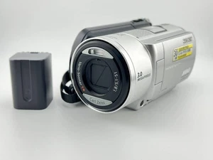 Sony Handycam DCR-SR100 30GB Digital Camcorder Silver Japan Tested - Picture 1 of 8