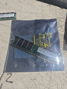 NEW Apacer Vintage 1GB UNB PC3200 CL3 memory module P/N 75.06392.g070c. #s66 - Picture 1 of 2