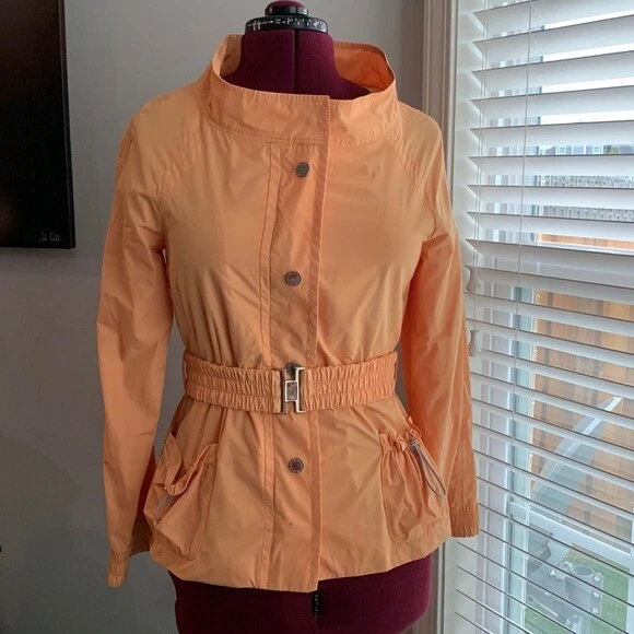 Carolina Herrera雨衣 — 第 1/4 张图片