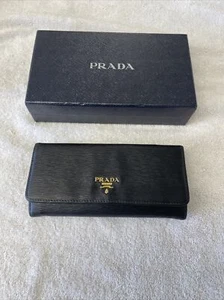 PRADA Saffiano Leather Bifold Long Wallet & Credit Card/ID Holder Black Gold - Picture 1 of 24