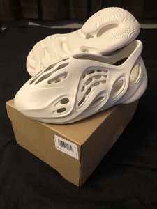 Yeezy Foam Runner Ararat for Sale 