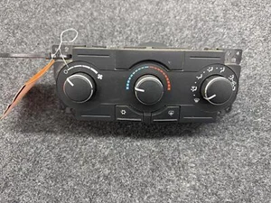 CHRYSLER 300 Heat/AC Controller w/o automatic temperature; ID 55111871 05 - Picture 1 of 4
