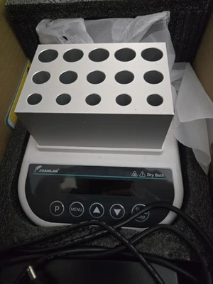 Incubadora de baño seco de laboratorio con bloque de calefacción temperatura constante mini incubación de baño seco Foto 1 de 4