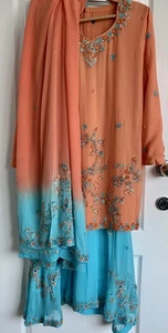 Elegant 2 Toned Gharara/kameez 3Piece Outfit - Pakistani Wedding/Party - Size 10 - Picture 1 of 13
