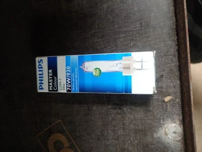 Philips Master Colour CDM-T 70W 930 Pack Of 12 Ceramic Metal Halide Lamps - Image 1 of 2