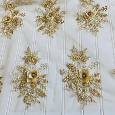 Одна пара бежевых 3D цветочных блесток вышитых аппликаций для шитья/свадьбы/рукоделия - Изображение 1 из 4