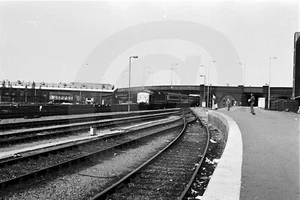 5 B/W 35mm Negs: Class 55 Deltic: 55002 KOYLI: Doncaster: May 1980 4 - Picture 1 of 5