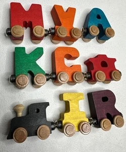 Lot of 9 - Maple Landmark Name Train - Picture 1 of 4