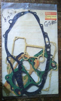 JUEGO JUNTAS SUZUKI GS400 11400-44810 NOS Foto 1 de 2