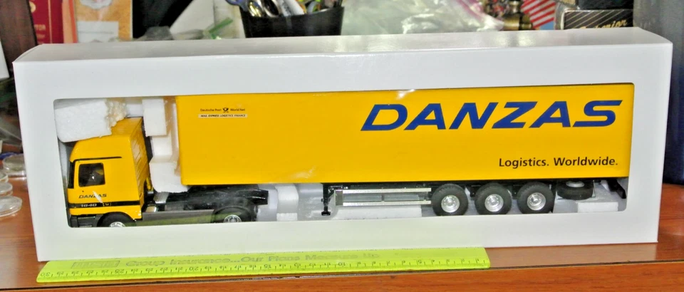 1/43 Eligor (LBS-France) DANZAS Truck  LOGISTICS WORLDWIDE BOX IS VERY NICE - Image 1 of 4