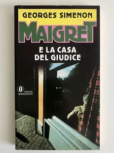 "MAIGRET E LA CASA DEL GIUDICE" di Simenon - Oscar Gialli n. 209 - febbraio 1990 - Foto 1 di 4