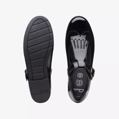 BNIB Clarks Girls Youth SCALA TEEN Y Black Patent Leather School Shoes