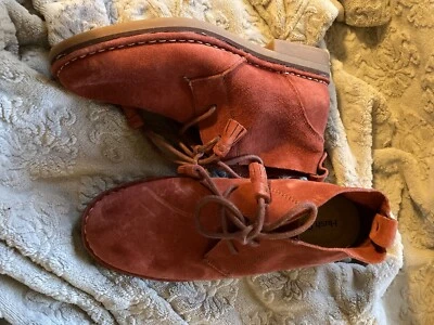 Hush Puppies Women’s Suede Chukka Ankle Boots Size 6 - Image 1 of 4