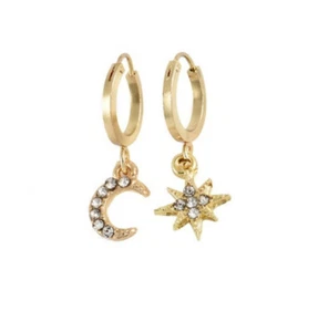 Women Crystal Rhinestone Shinny Ear Stud Star Stars Earrings Fashion Jewellery - Picture 1 of 3