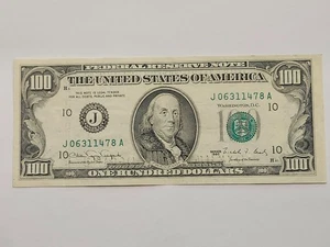1990 $100 KANSAS DISTRICT (NON-STAR) FEDERAL RESERVE NOTE J06311478A - Picture 1 of 3