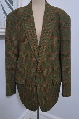 Hugo Boss Pure New Wool Plaid Olive Blazer (Measurements below) - image 1 of 4