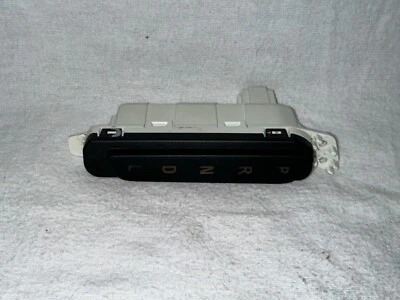 Chevrolet Malibu 2016-2023 transmisión automática indicador de cambio OEM Foto 1 de 4