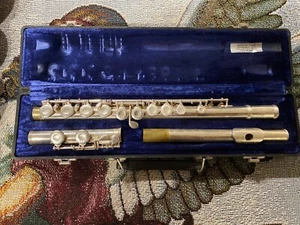 Gemeinhardt 2SP brand Flute w/ Hard Case, Made in USA - Picture 1 of 8