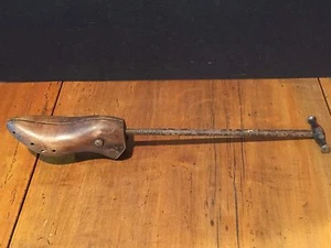 Antique Vintage Wooden Shoe Stretcher Mold - Picture 1 of 8