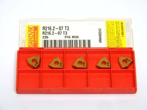 5 pz inserti in carburo Sandvik R216.2-07 T3 (235)..........(6-2-2) - Foto 1 di 3