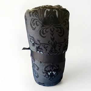 Disney The Haunted Mansion Glow Eyes Black Throw Blanket 50”x 60” Soft New Gift - Picture 1 of 11