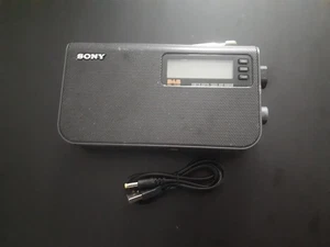 ~~~ Radio digital portátil Sony XDR-S55DAB DAB FM negra + cable de alimentación USB ~~~ - Imagen 1 de 3
