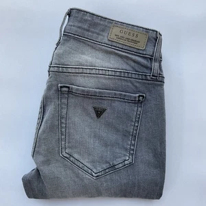 Guess Mid Rise Power Curvy Skinny Jeans Create Wash Größe 24 - Bild 1 von 11