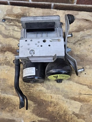 2003-2006 MERCEDES BENZ E320 E350 E500 ABS BRAKE PUMP HYDRAULIC SBC ANTI LOCK - Image 1 of 4