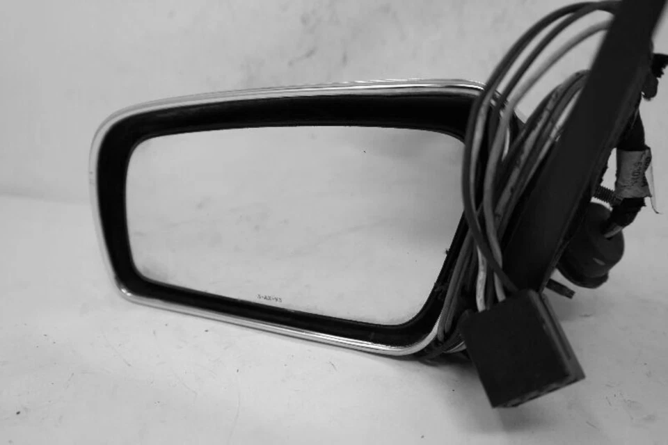 二手左门镜 适合:1988 年 克莱斯勒 New Yorker (fwd) 左电源 A 级 — 第 1/1 张图片