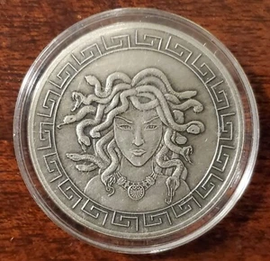 Antigua Medusa Plata Redonda Anónima Casa de la Moneda Mitología Griega - Imagen 1 de 5