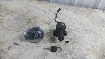 92 Honda CB750 CB 750 Nighthawk Ignition Gas Fuel Petrol Cap Lock and Key - Image 1 of 4