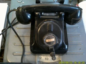 Vintage LEIGH Black Hand Crank No Dial Telephone Phone [my stock #2} - Picture 1 of 3